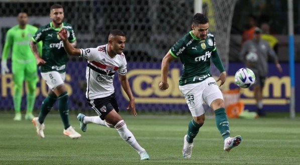 Qual canal vai transmitir Palmeiras x São Paulo hoje, 04/02? Vai passar na tv? Saiba horário, escalações e onde assistir a Supercopa do Brasil ao vivo