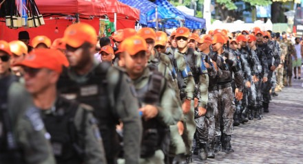 Prévias de Carnaval em Olinda - Policiamento - PM - Policia Militar 