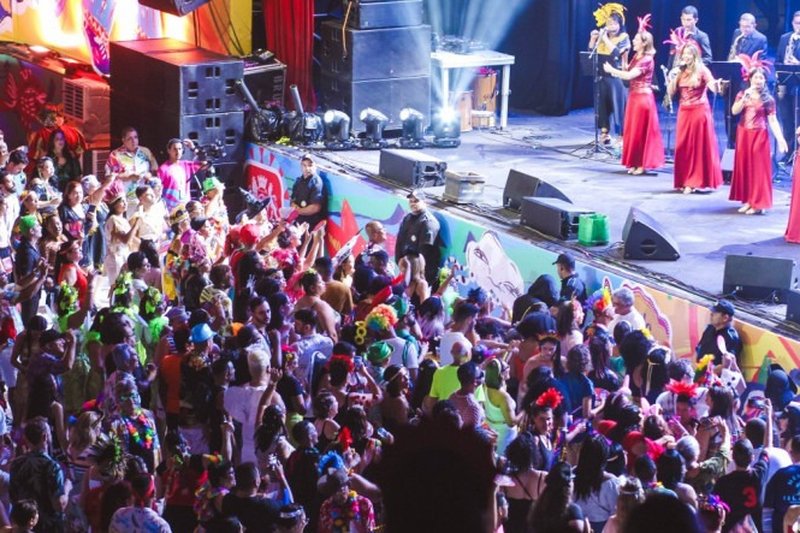Celebrar é humano, e o som alto costuma ser visto como sinônimo de alegria. No entanto, há uma linha muito tênue entre diversão e perturbação