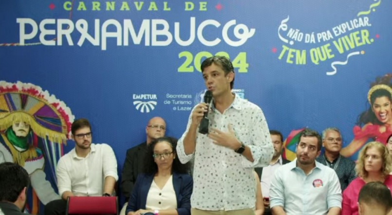 Secretário Daniel Coelho em coletiva do Carnaval 2024 de Pernambuco