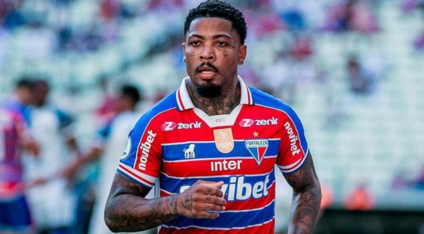 Marinho foi titular no Fortaleza diante do Maracan&atilde; no jogo de ida das semifinais do Cearense