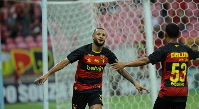 Gustavo Coutinho marcou mais um gol pelo Sport diante do Central