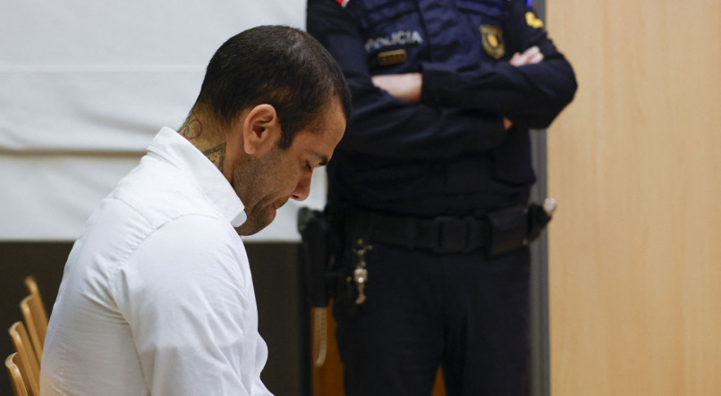 Daniel Alves prestou depoimento nesta quarta-feira ao Tribunal de Barcelona, na Espanha, sobre a acusação de estuprar uma mulher de 23 anos em uma boate da cidade