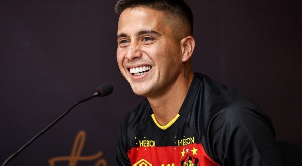 Tit&iacute; Ortiz, jogador do Sport Club do Recife