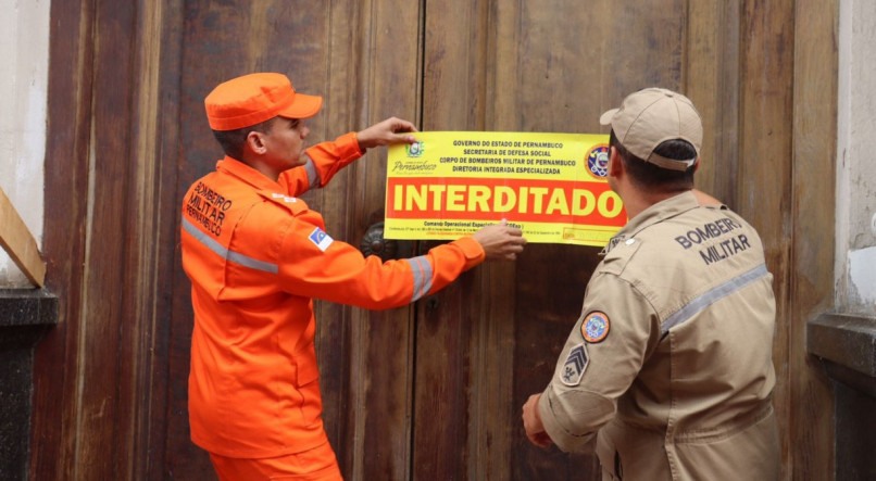 Corpo de Bombeiros Militar de Pernambuco interditou camarotes no desfile do Galo da Madrugada por apresentar riscos