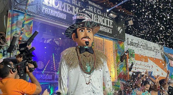 Desfile do Homem da Meia-Noite 2024 