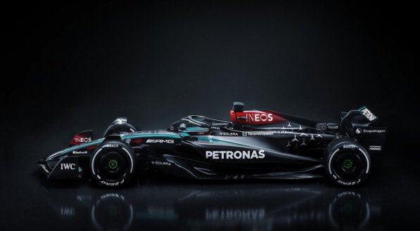 W15, novo carro da Mercedes para a Fórmula 1 2024