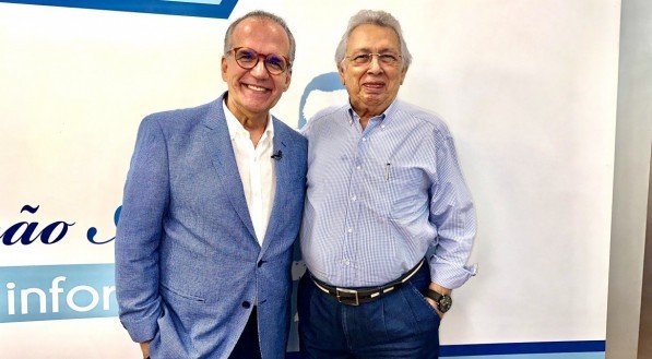 Encontro do senador Fernando Dueire e o editor José Ubiracy Silva