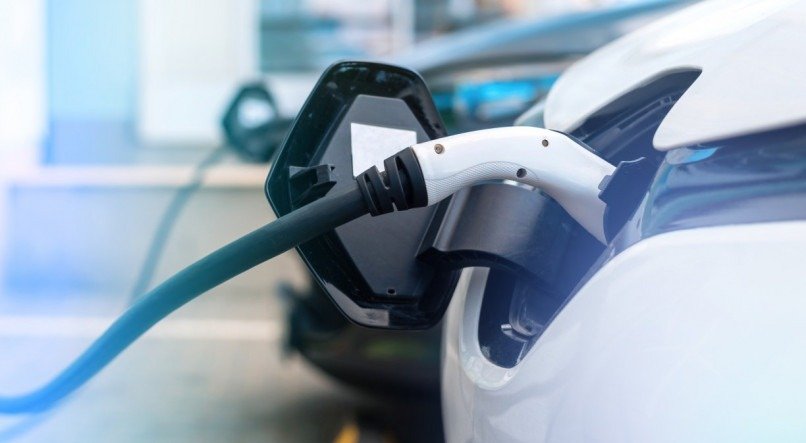 Carro elétrico paga IPVA?