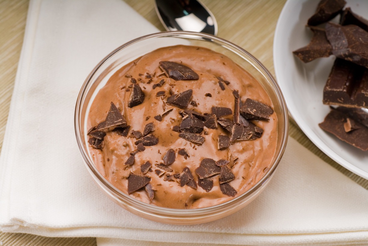 Mousse de Chocolate Simples com Apenas 3 Ingredientes: Desfrute de uma Sobremesa Deliciosa