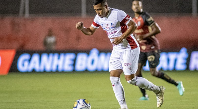 O Náutico foi o visitante no jogo contra o Vitória pela quarta rodada da Copa do Nordeste