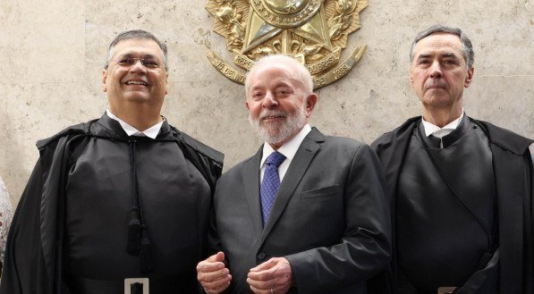 Flávio Dino participou de sua primeira sessão como ministro do STF