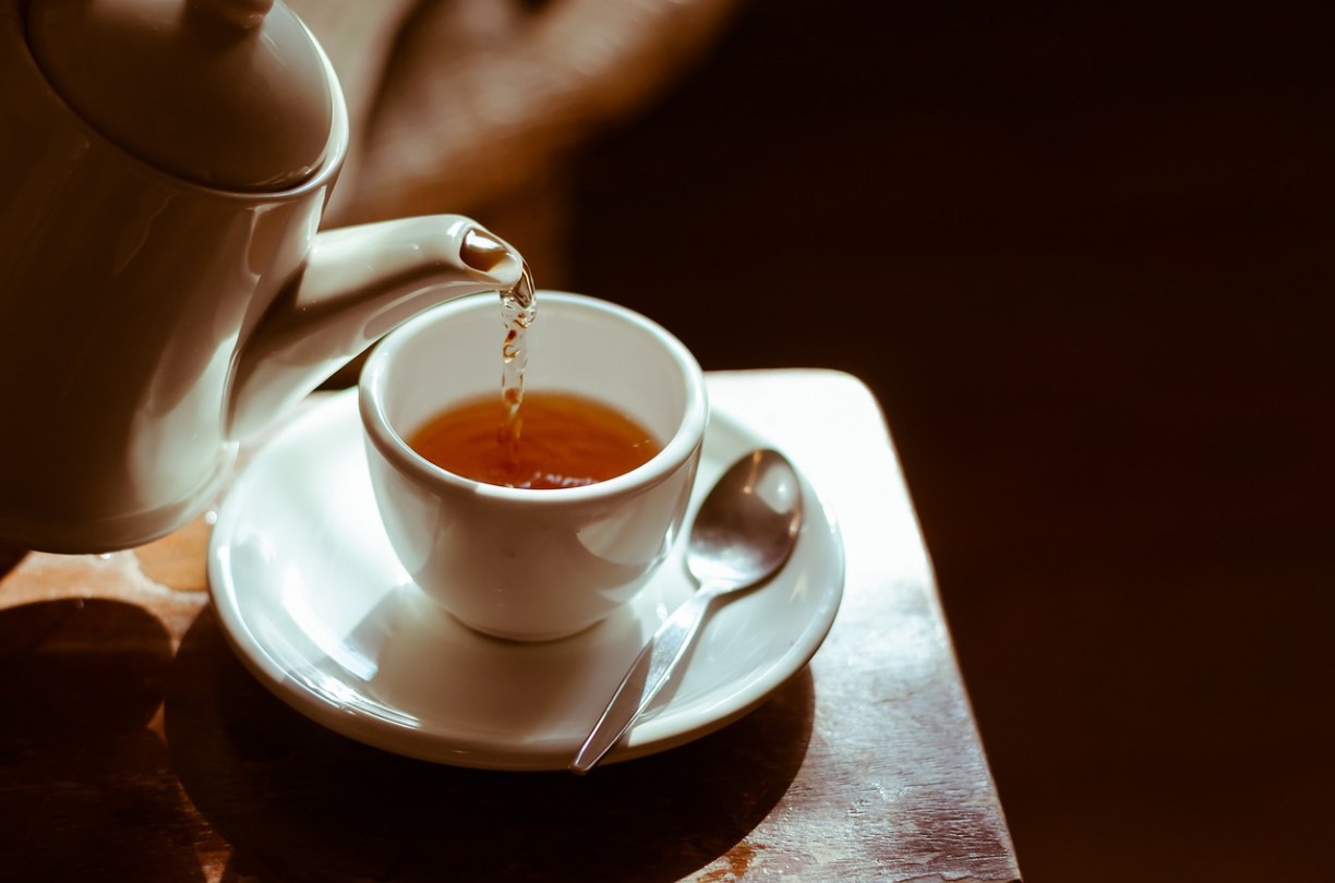 10 benefícios surpreendentes do chá de hibisco para glicose e colesterol