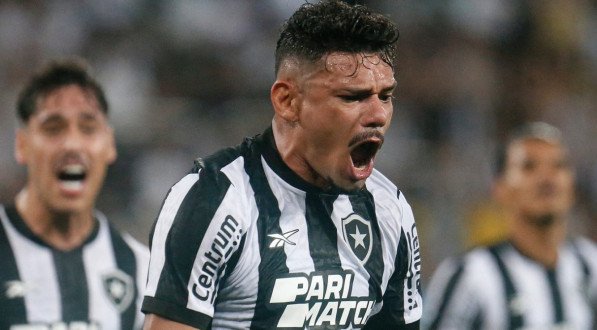 Tiquinho Soares, atacante do Botafogo