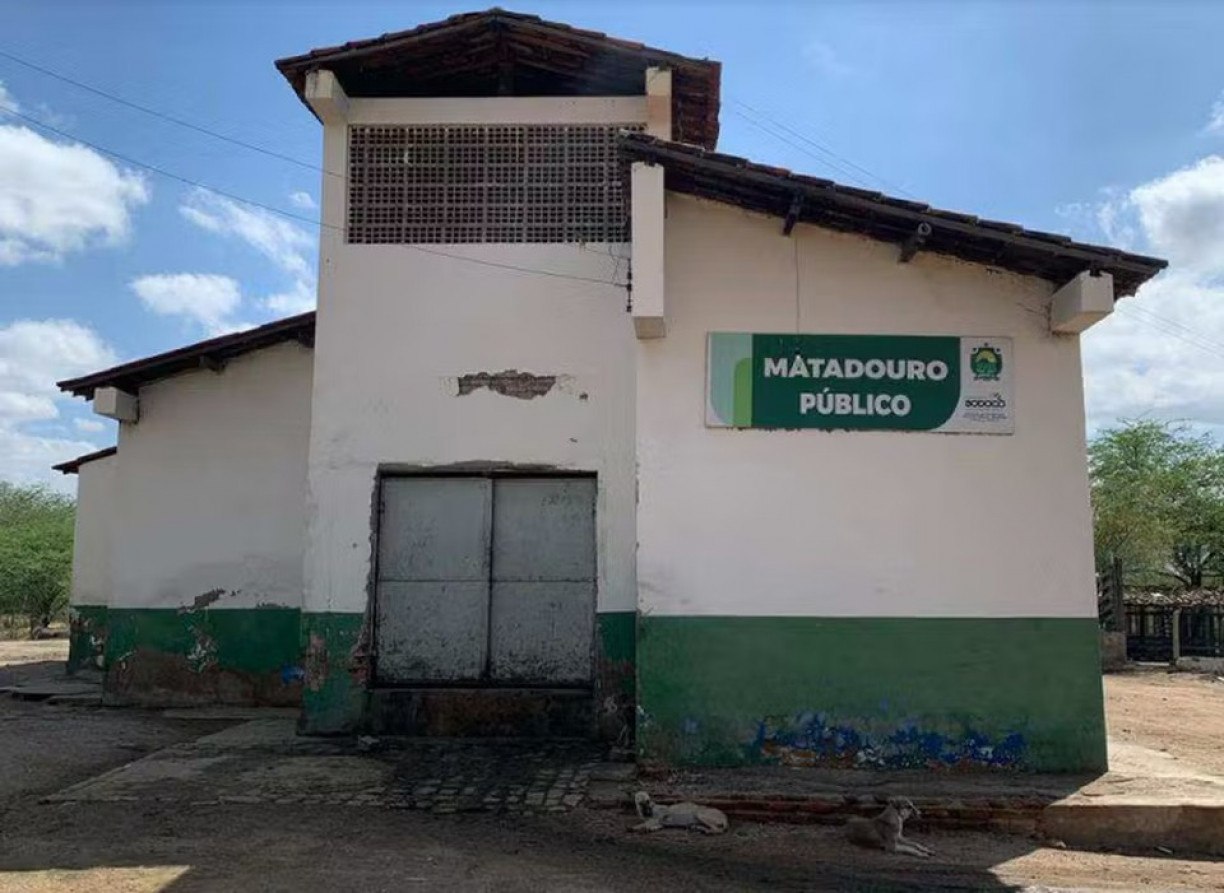 Justiça determina fechamento de matadouro no interior de Pernambuco por falta de higiene