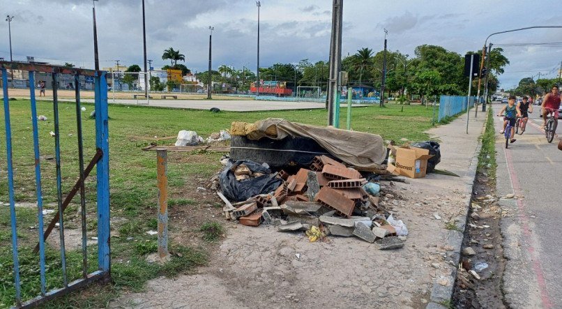 Parque na Avenida do Forte necessita de ação da Emlurb