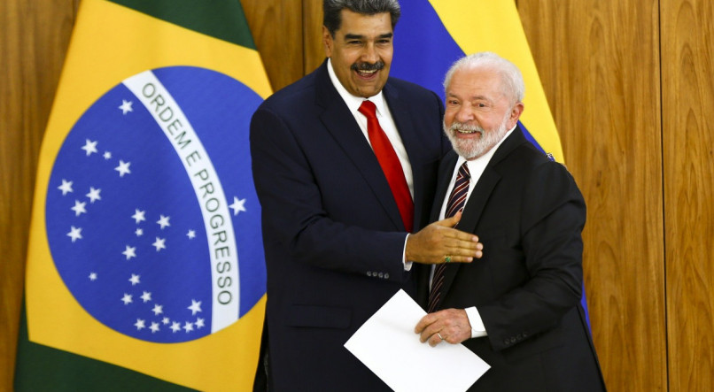 Lula e Nicol&aacute;s Maduro. Venezuela de Maduro critica posicionamento da diplomacia brasileira ap&oacute;s governo Lula expressar preocupa&ccedil;&atilde;o com as elei&ccedil;&otilde;es venezuelanas