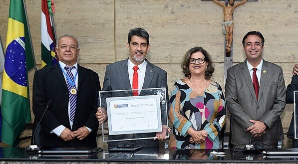 Teresa Leitão e Léo Bulhões na Câmara de Caruaru