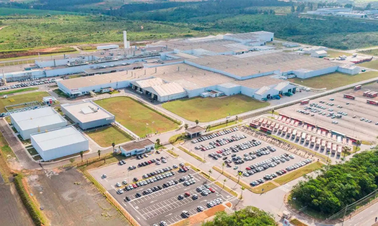 Toyota deve investir R$ 11 bilhões no Brasil, diz Alckmin