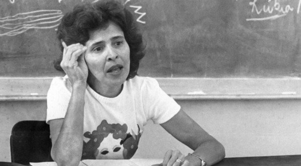 Professora Myrtha Carvalho