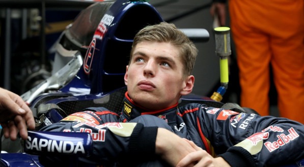 Atual tricampeão mundial, Max Verstappen estreou na Fórmula 1 em 2015, pela Toro Rosso, equipe B da Red Bull