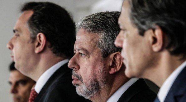 Na luta do pelo déficit zero, até agora Fernando Haddad conseguiu arrecadação zero com MPs contra desoneração da folha e o Perse