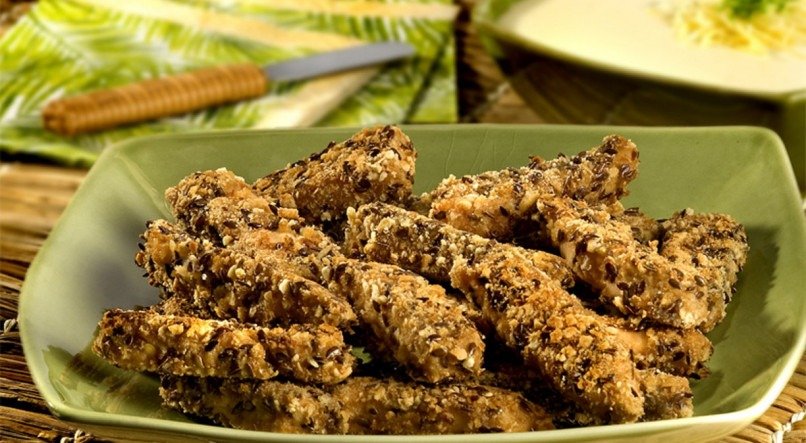 Iscas de Salmão com Molho de Queijo
