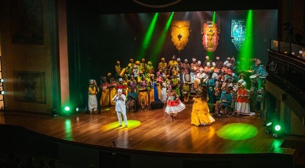Show 'Recife Terras de Xangô entre o Rio e o Mar', com afoxés pernambucanos