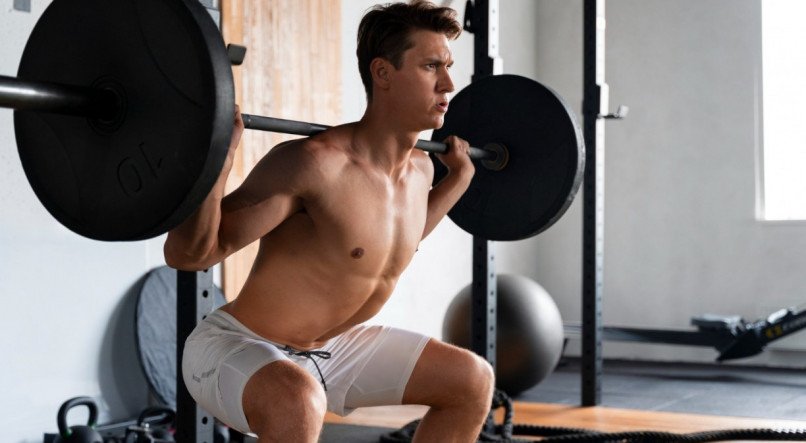 Confira quais os seis melhores exercícios para definir os glúteos masculino.