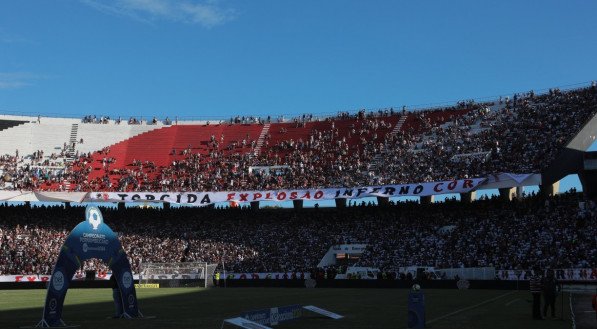 Mais de 35 mil torcedores do Santa Cruz estiveram presentes na primeira semifinal do Estadual