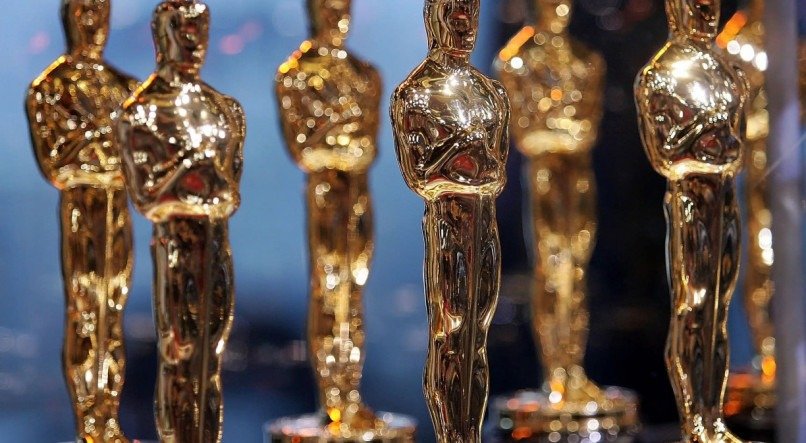 Concorrendo em 13 categorias, ‘Oppenheimer’ pode superar os outros três filmes que dividem o pódio, se ganhar em 12 ou 13 delas