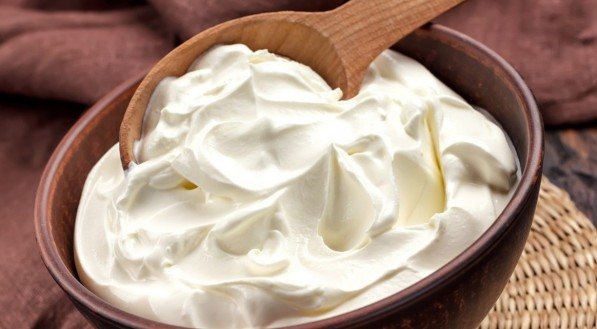 Creme branco; requeijão