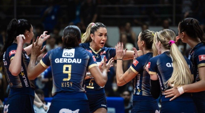 Minas Tênis Clube em ação na Superliga Feminina de Vôlei