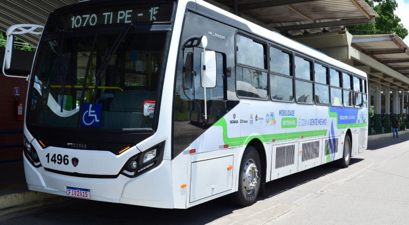 Ônibus movido a GNV começa a ser testado na RMR