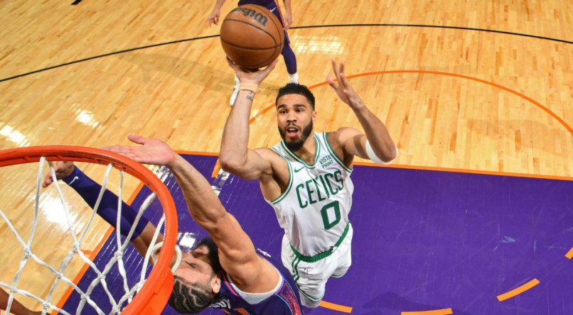 Boston Celtics, de Jayson Tatum, j&aacute; tem vaga garantida nos playoffs da NBA