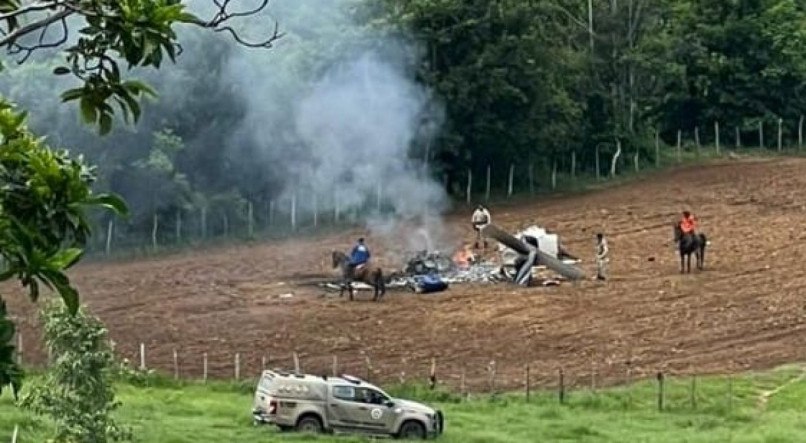 Avião cai na Bahia: piloto morre após queda de avião de pequeno porte que ia para Caruaru