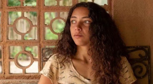Alice Carvalho como Joaninha em "Renascer", novela das nove da TV Globo.