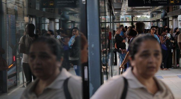 Em grandes cidades, deslocamento &eacute; drama di&aacute;rio para trabalhador