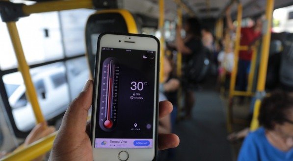 Inmet emite alerta de baixa umidade para 15 estados e o DF