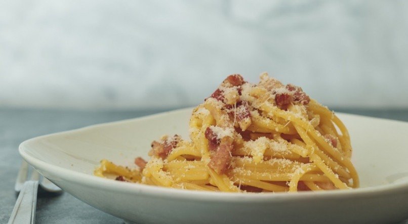 Imagem ilustrativa de macarrão à carbonara