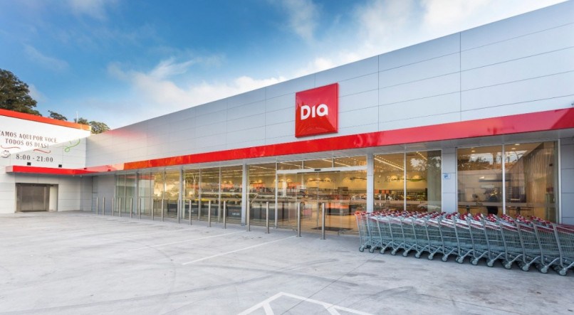 Supermercados Dia fecha mais de 300 lojas no Brasil