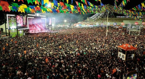 Abre e fecha do feriado de S&atilde;o Jo&atilde;o