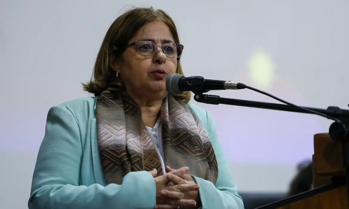 Ministra das Mulheres, Cida Gonçalves, comandou coletiva de imprensa para apresentar o plano nacional