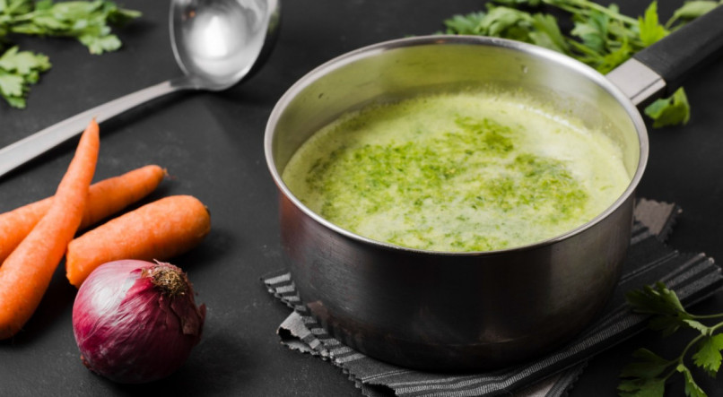 Aprenda a fazer receita de caldo verde delicioso.