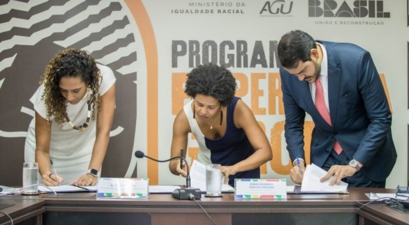 Programa Esperança Garcia oferece 130 vagas para pessoas negras em curso preparatório para carreiras da advocacia pública. 