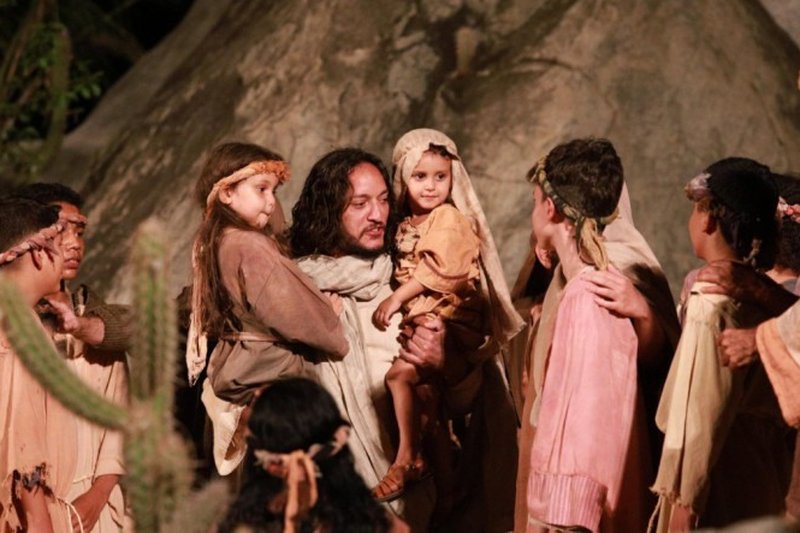 Jesus entre as crianças - representação