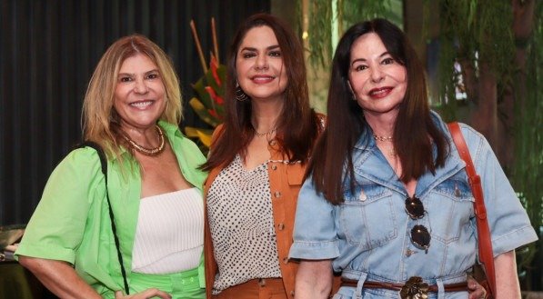 Cássia Abrantes, Keila Burle e Edna Tavares de Melo, em evento no Spettus Premium