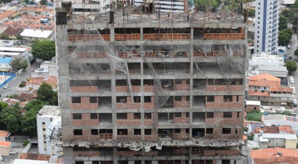 Prédio incendiado não teve problema em sua estrutura, segundo construtora