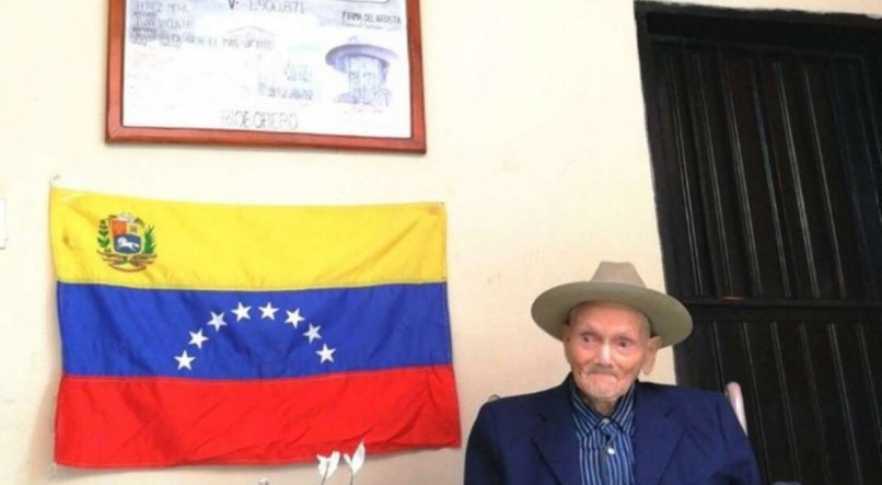 Venezuelano Juan Vicente Pérez Mora, certificado em 2022 pelo Guinness como o homem mais velho do mundo, morreu nesta terça-feira (2) aos 114 anos