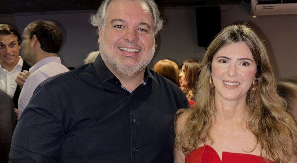 Beto e Cacau Ferreira da Costa, casal muito querido no Recife